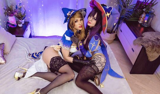 Поклонница вечных ценностей Октокуро привела лесбиянку для изощренного секса Поклонница вечных ценностей Октокуро привела лесбиянку для изощренного секса