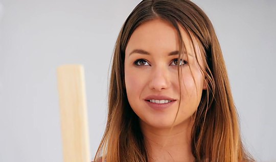 Художница-постимрессионистка ценит Ван Гога и жестко сношается в задницу с другом