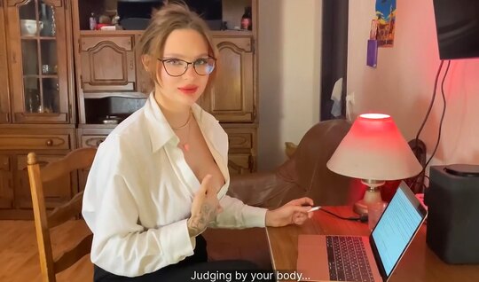 Аквамен вылез из моря чтобы вые...ать эту ненасытную русскую девку Аквамен вылез из моря чтобы вые...ать эту ненасытную русскую девку