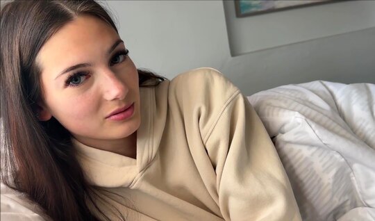 Лечу больную подругу сексом весьма эффективно... Лечу больную подругу сексом весьма эффективно...