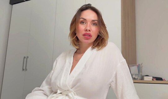 Массаж весьма умело и грамотно делает хлопец Ля Бониты Массаж весьма умело и грамотно делает хлопец Ля Бониты