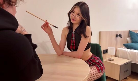 Репетиторские уроки от Кьюти Ким нравятся всем ее ученикам...